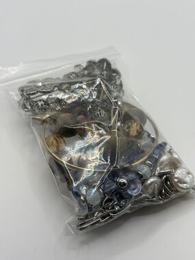 5 Vintage Blue and Gold Mixed Bracelet Set